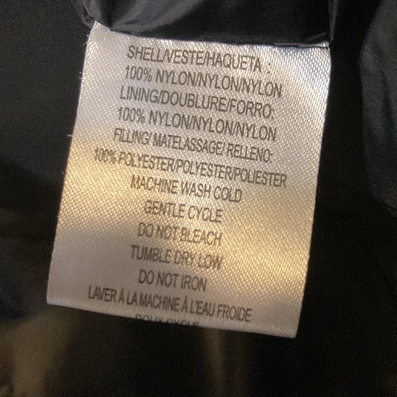 Tommy Hilfiger Puffer Vest - Picture 7 of 7